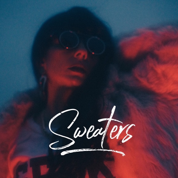 Sweaters - Picture 1 of 1